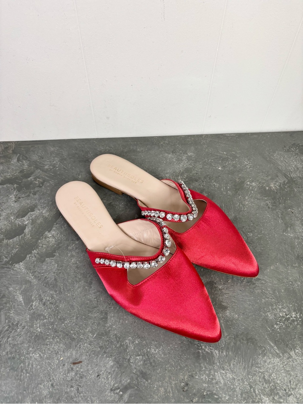 Beautiisoles red pointed toe satin crystal embellished mule flats size 9